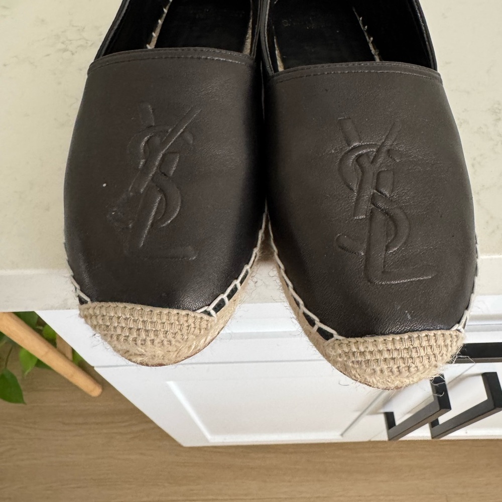 Saint Laurent Black Leather Loafers - Picture 2 of 11